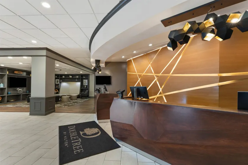 DoubleTree by Hilton Hotel Wilmington - Image 1