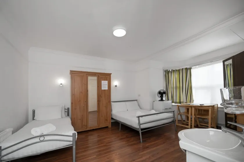 Norbury Apart Hotel - Image 1