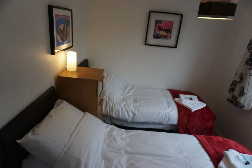 Holt Apartment - Image 1