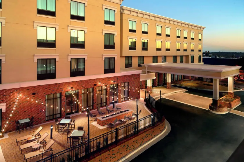 Courtyard by Marriott LaGrange - Image 1