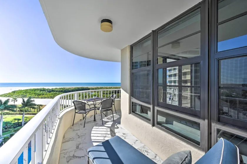 Resort Condo with Balcony & Stunning Ocean Views! - Image 1