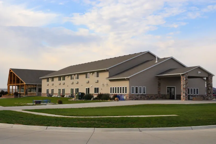 Cobblestone Inn & Suites - Lake View - Image 1