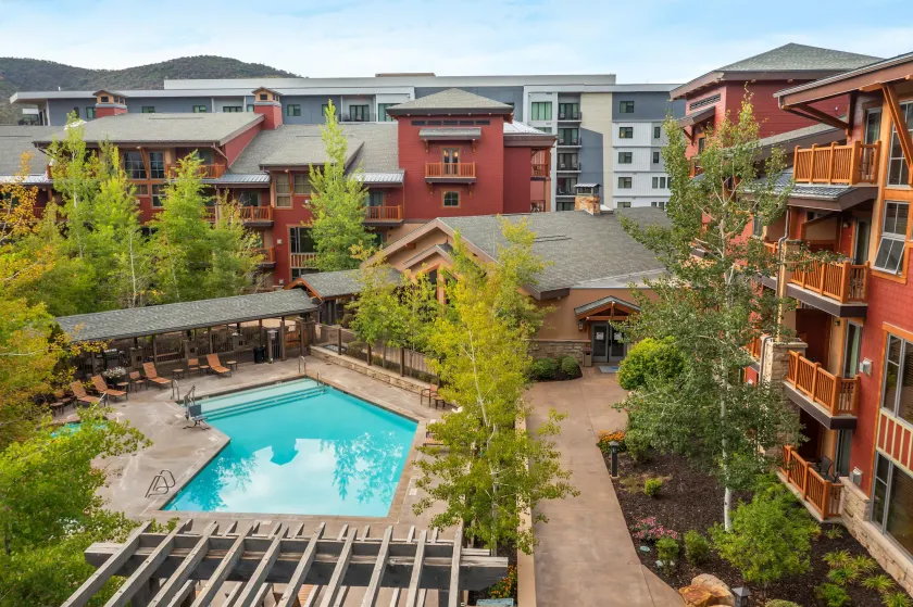 Hilton Grand Vacations Club Sunrise Lodge Park City - Image 1