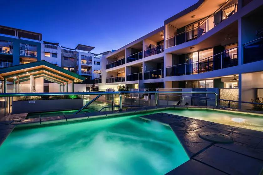 Coolum Seaside Apartments - Image 1