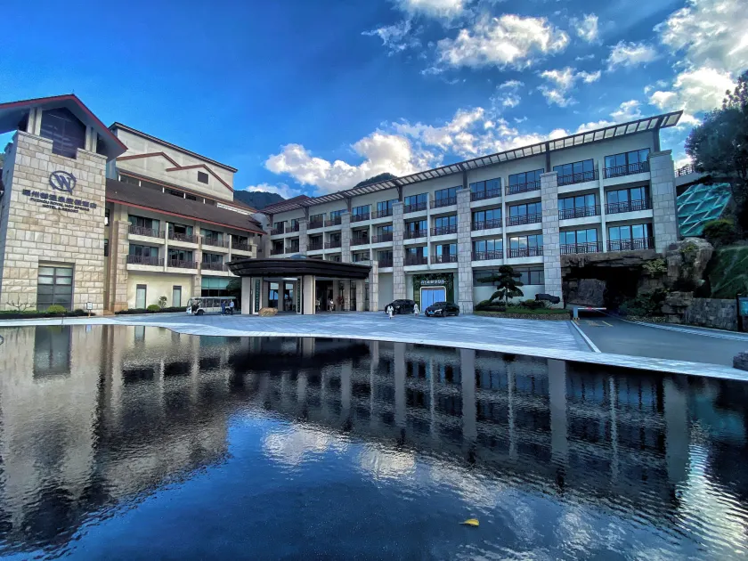 Fuzhou Royal Hot Spring Hotel & Resort - Image 1