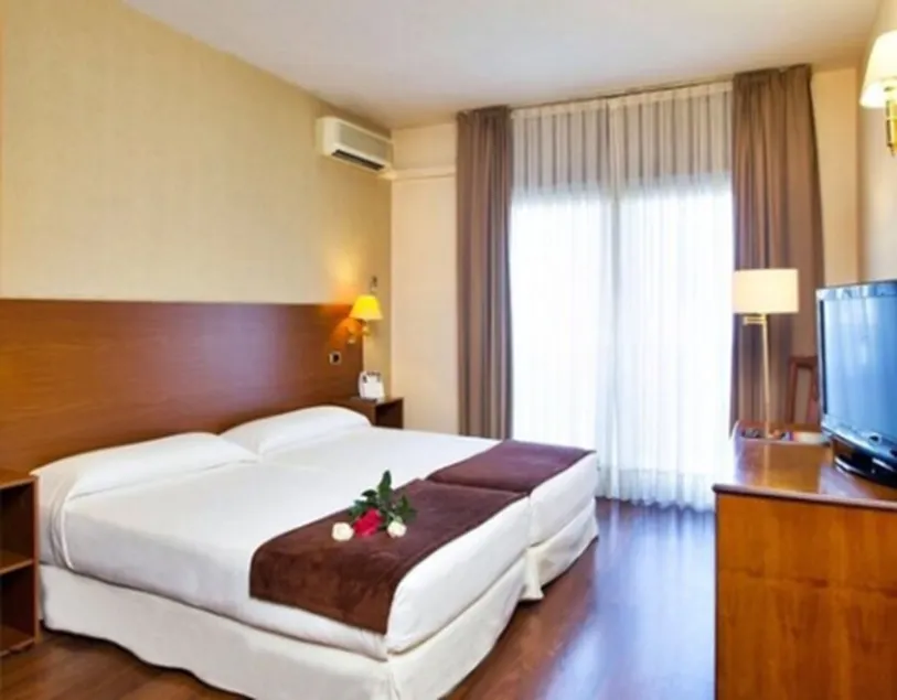  Ipanema Hotel by gaiarooms - Image 1