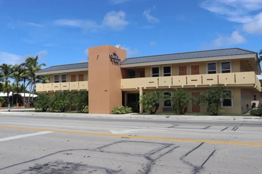 Curtis Inn & Suites - Image 1