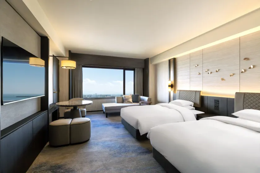 Grand Prince Hotel Osaka Bay - Image 1