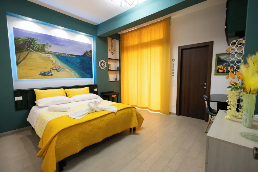 PalerMonAmour Art Gallery Suite - Image 1