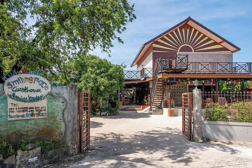 Smilingface guesthouse - Image 1