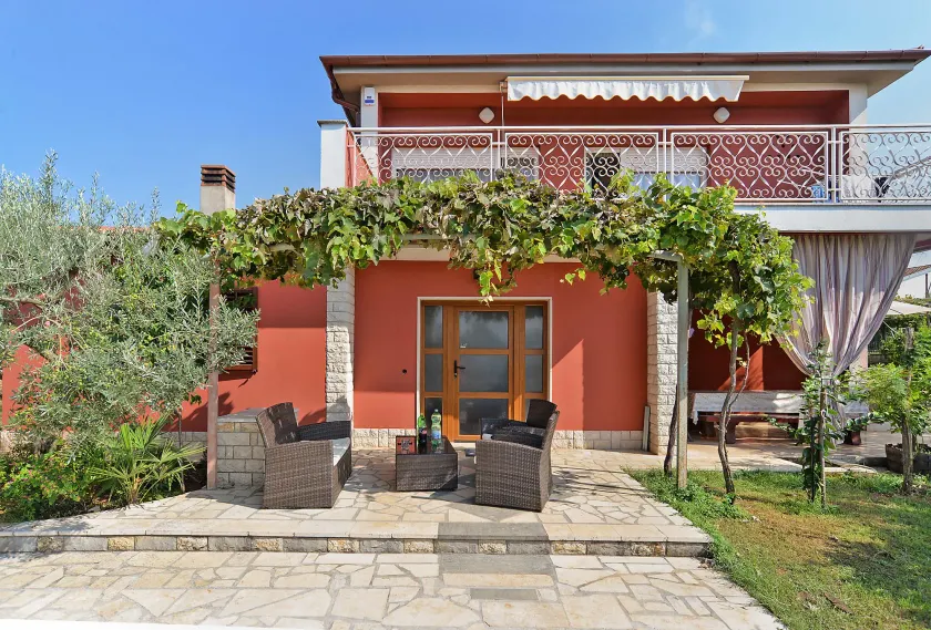 Apartment with nice terrace 684 - Image 1