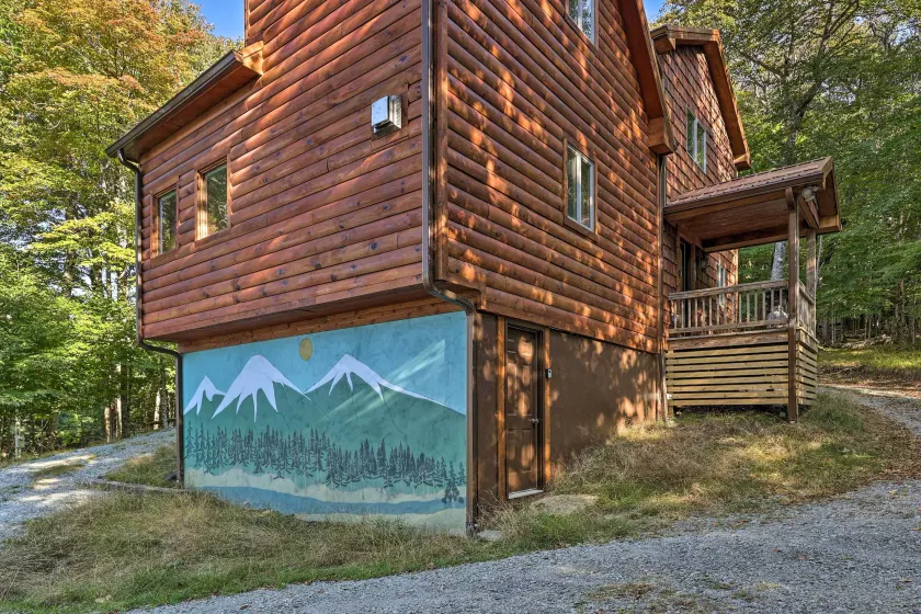 2 Mi to Beech Mtn Resort: Cabin w/ Deck & Grill! - Innvendig