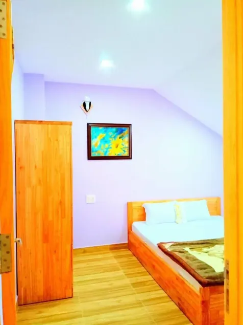 Gia Khanh Hotel - Image 1