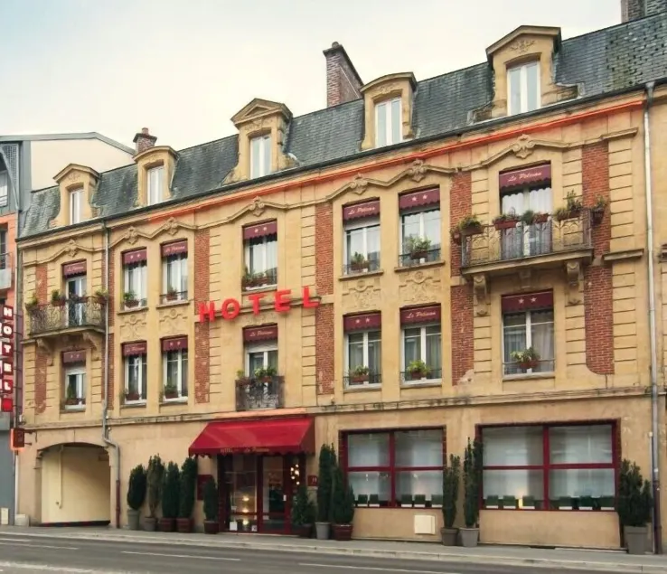Hotel Le Pelican - Image 1
