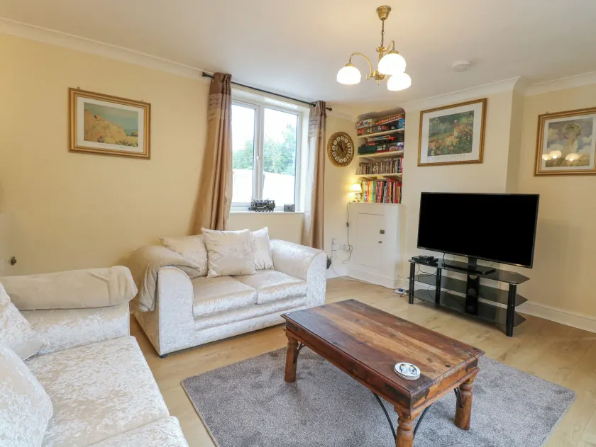 Tiffany's Cottage - Image 1