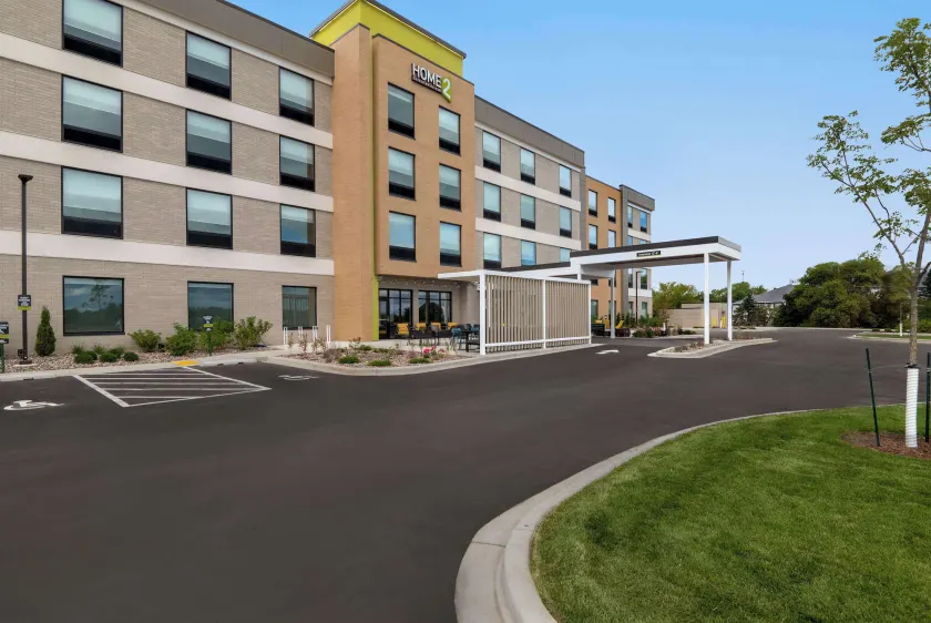 Home2 Suites By Hilton Sheboygan - Image 1