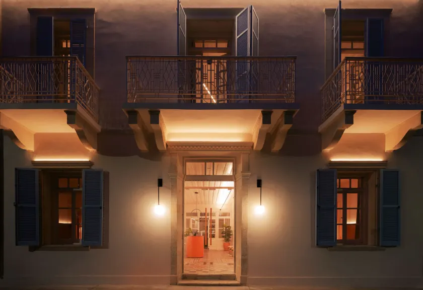 Heart Hotel  - Image 1