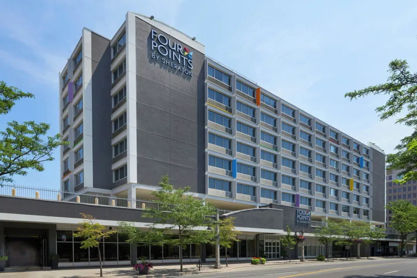 Four Points by Sheraton Windsor Downtown - Image 1