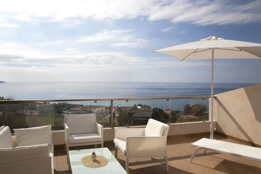 Airone Residence - Image 1