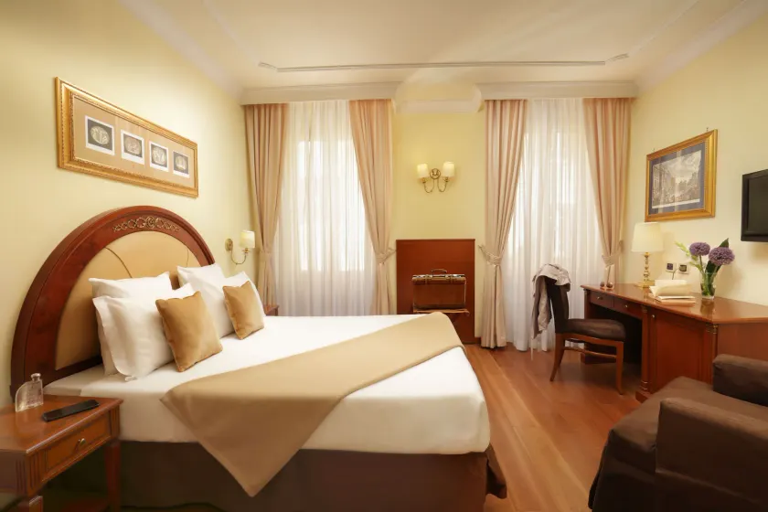 Hotel Homs - Image 1