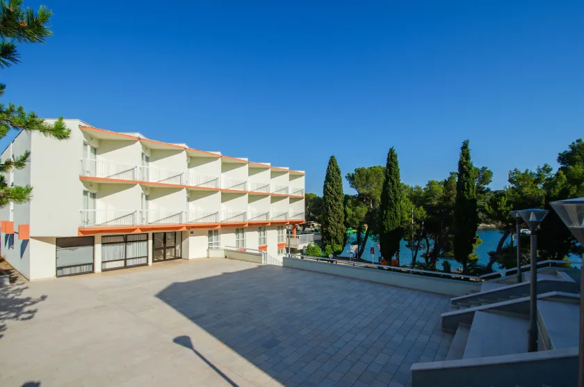 Centinera Resort - Image 1