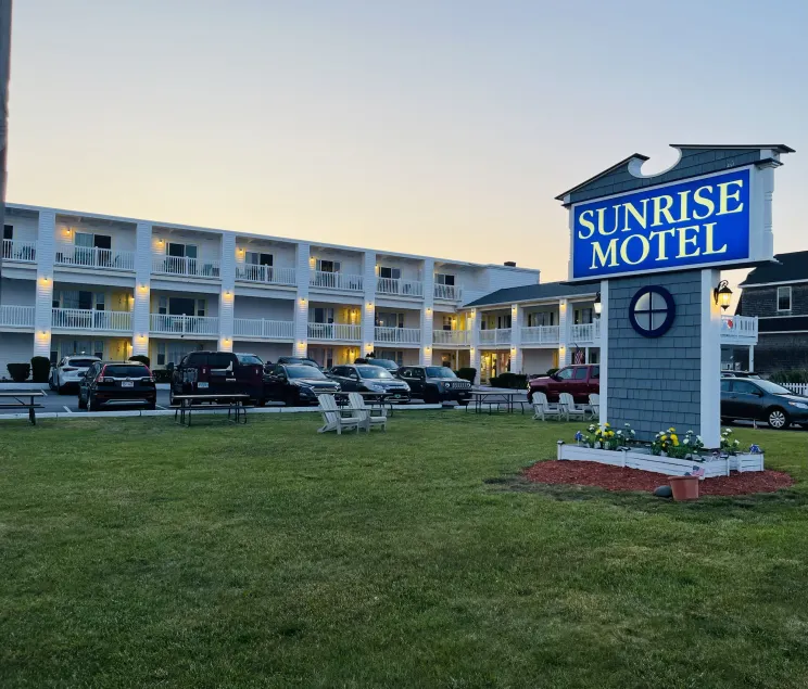 Sunrise Motel - Image 1