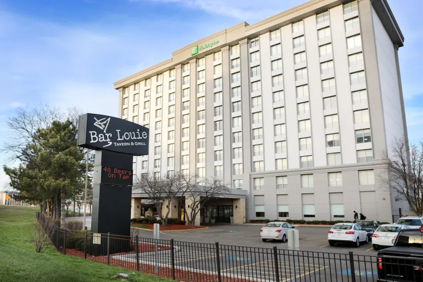 Holiday Inn O'Hare Area by IHG - Image 1