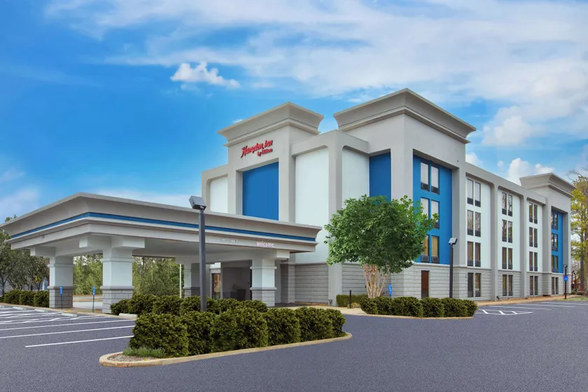 Hampton Inn Memphis-Poplar - Image 1