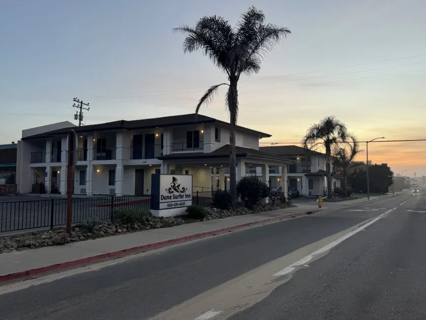 Dune Surfer Inn - Image 1