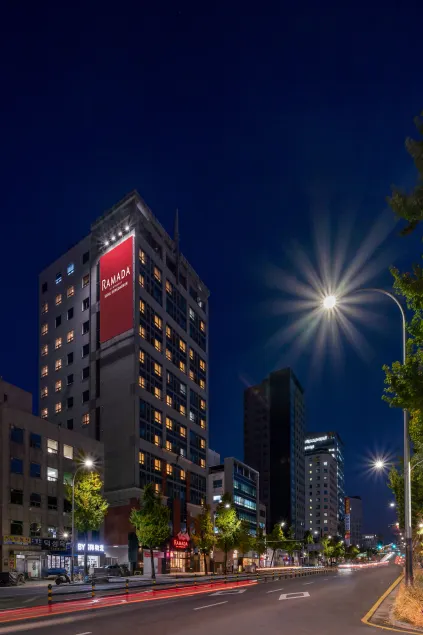 Ramada by Wyndham Seoul Dongdaemun - Image 1
