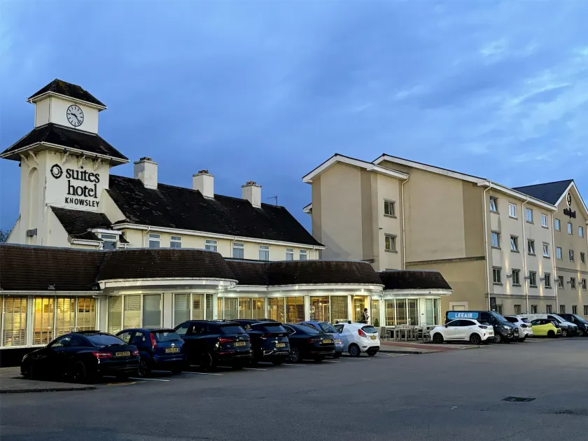 Best Western Premier Suites Hotel & Spa Liverpool-Knowsley - Image 1