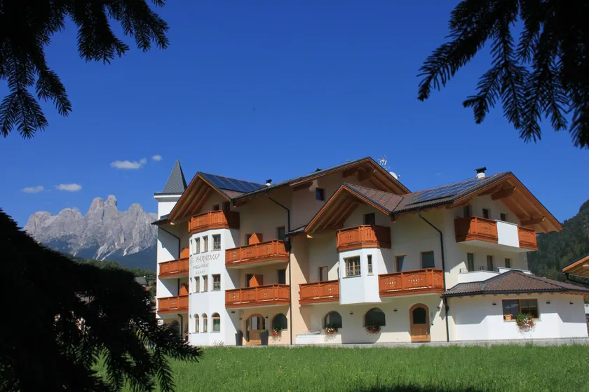 Hotel Garnì Paradisi - Image 1