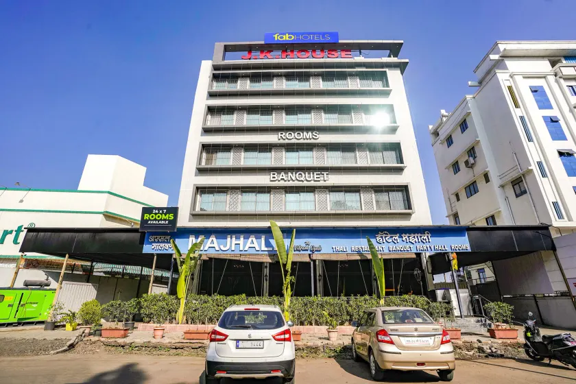 Fabhotel Prime Majhali - Image 1