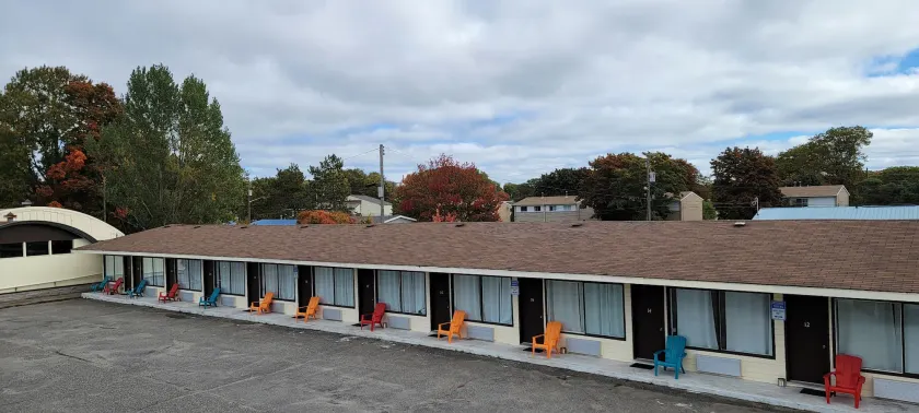 North Shore Wayside Inn - Image 1