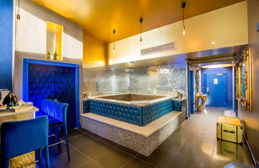 Arthouse Hotel - Image 1