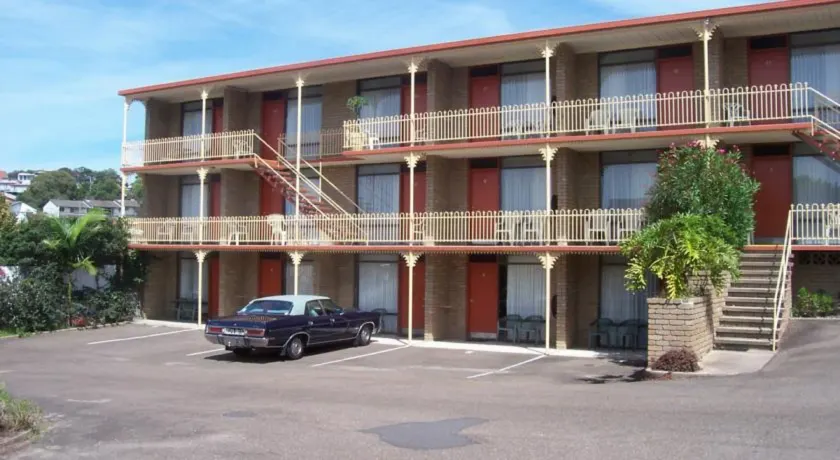 Town Centre Motor Inn - Image 1
