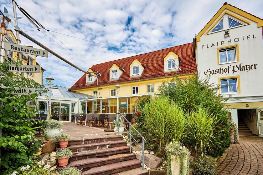 Flair Hotel Zum Schwarzen Reiter - Image 1