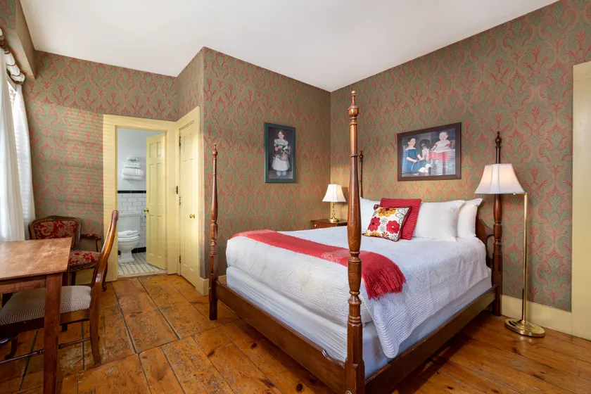 The Norwich Inn - Image 1