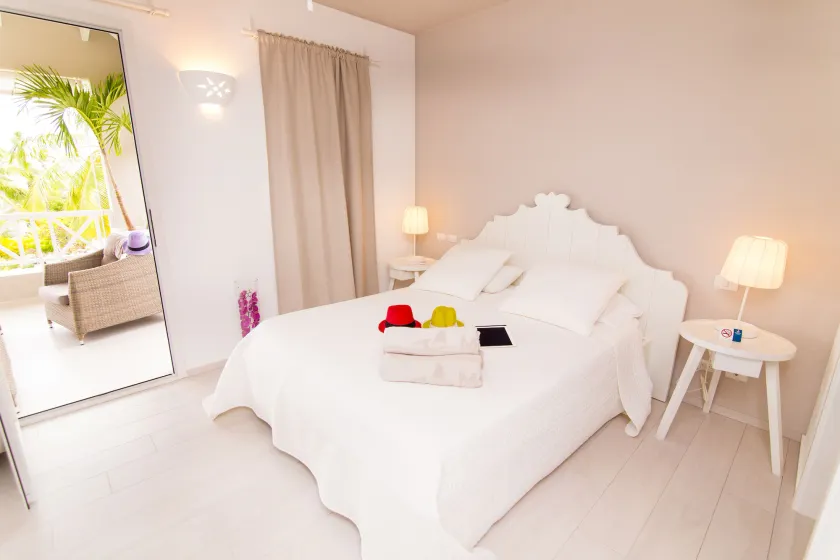 TRACADERO Beach Club & Holidays Rentals - Room