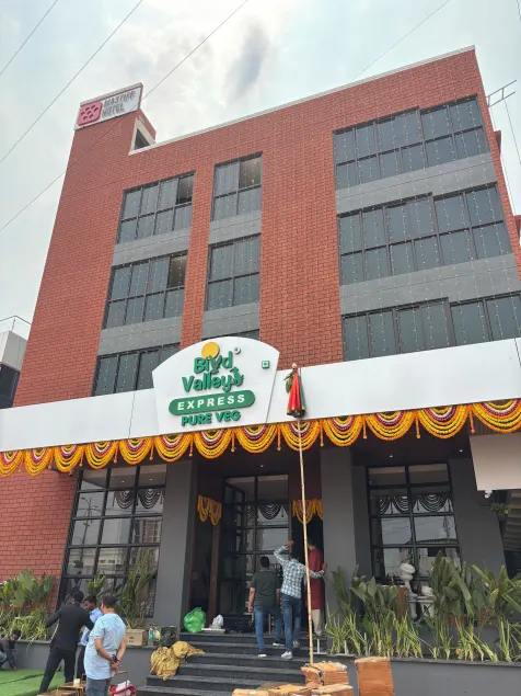 Mastiff Hotel Hinjawadi Pune - Image 1