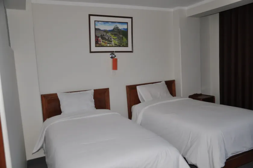 CESAR'S HOTEL PERU - Image 1