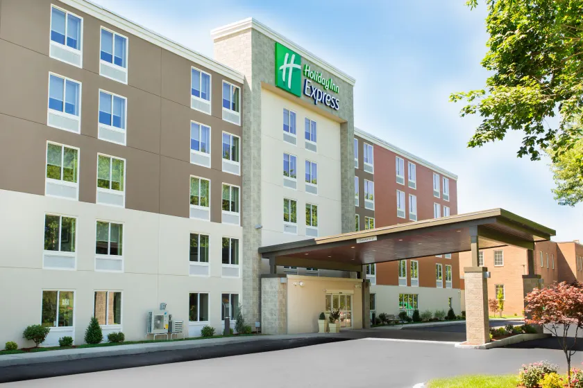 Holiday Inn Express Chelmsford by IHG - Image 1