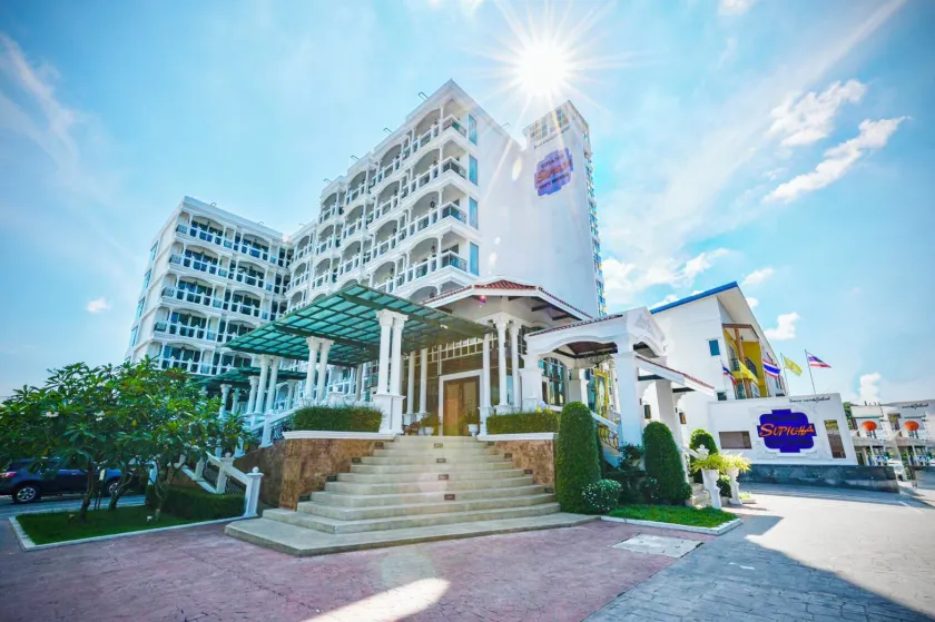 Grand Supicha City Hotel - Image 1