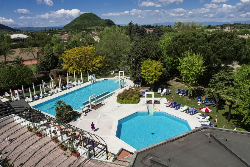Termeterna Resort - Image 1