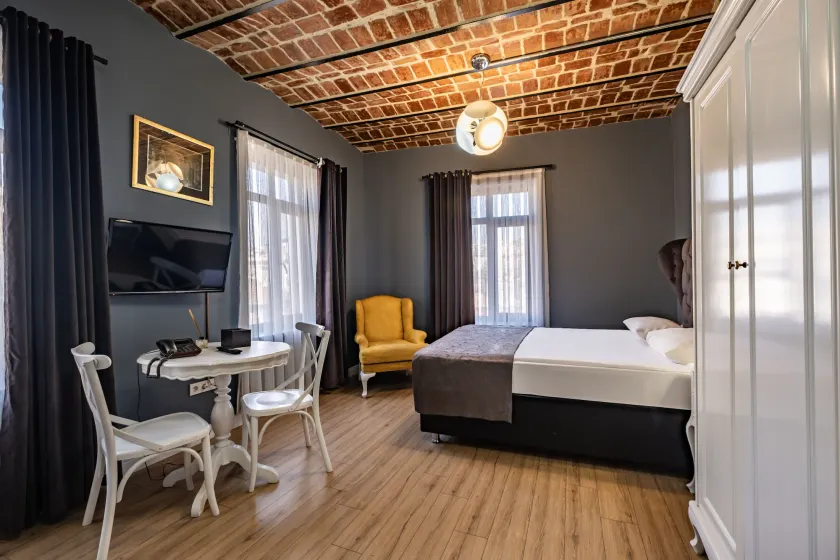 Selvese Suites – Serviced Living in Galata - Image 1