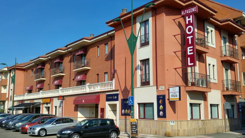 Hotel Alfageme - Image 1