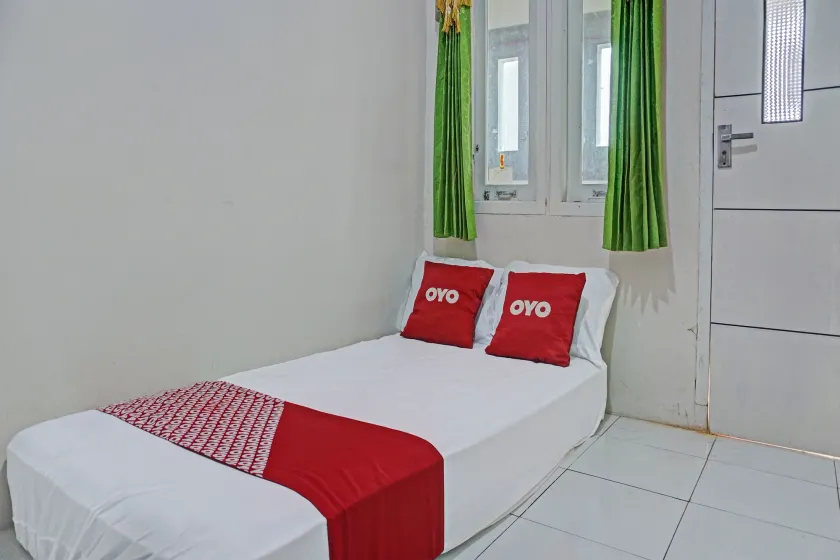 OYO Life 92684 Kost Mutiara Nirwana - Image 1