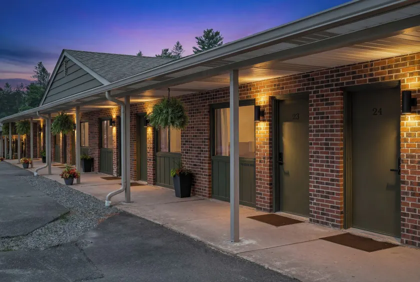 Sullivan Trail Inn and Suites - Image 1