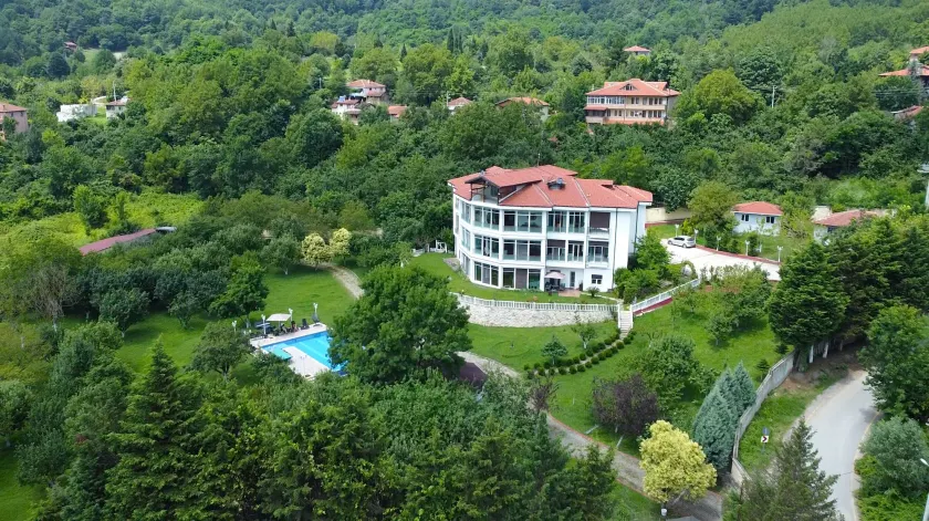 Beyaz Köşk Geyve - Image 1