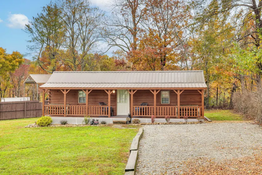 Waterfall Hikes & Fairways: Quiet Crossville Cabin - Image 1